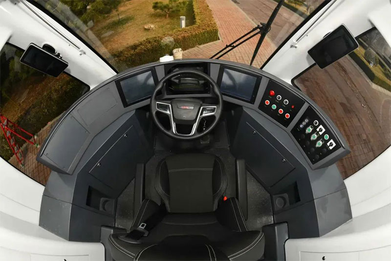 無軌列車駕駛室